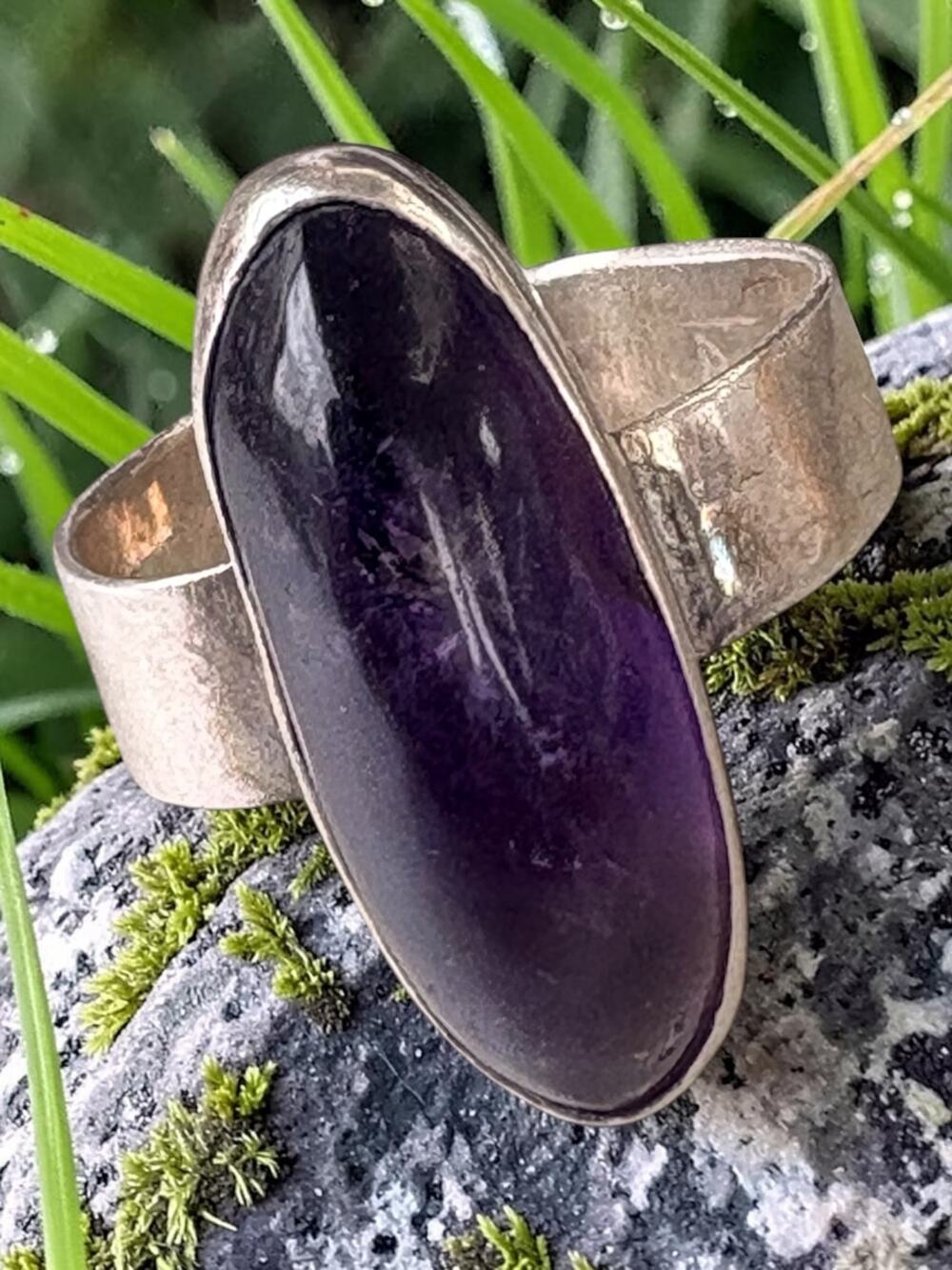 Vintage Sterling Silver Amethyst Distinctive Wide Band Statement Ring Bezel Set